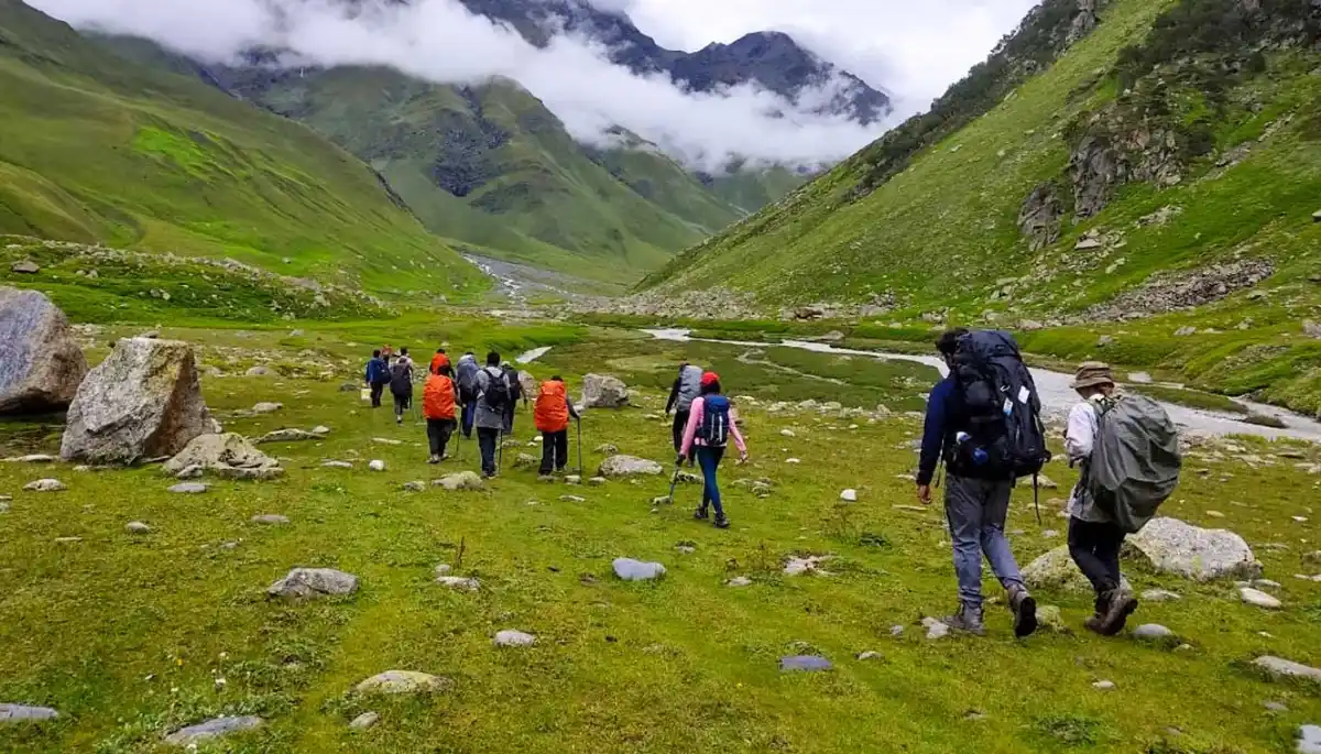 Pin Bhaba Pass Trek 2025: Cost, Itinerary & Safety Tips