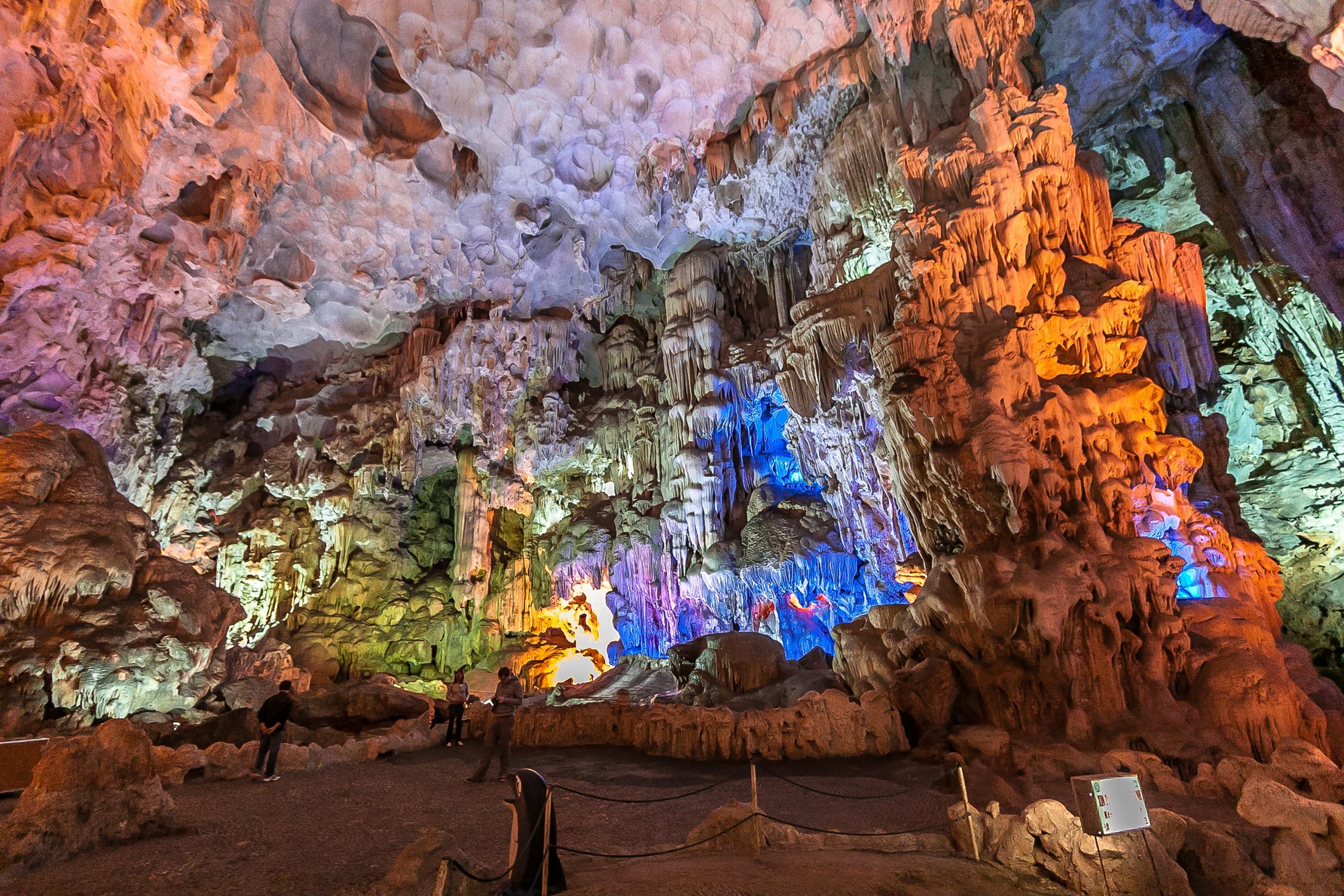 Explore The Largest Sung Sot Cave In Halong Bay â€“ Ambassador Cruise