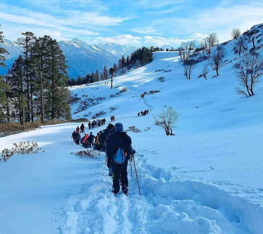 Kedarkantha Trek Details and Best time to Visit Kedarkantha ...