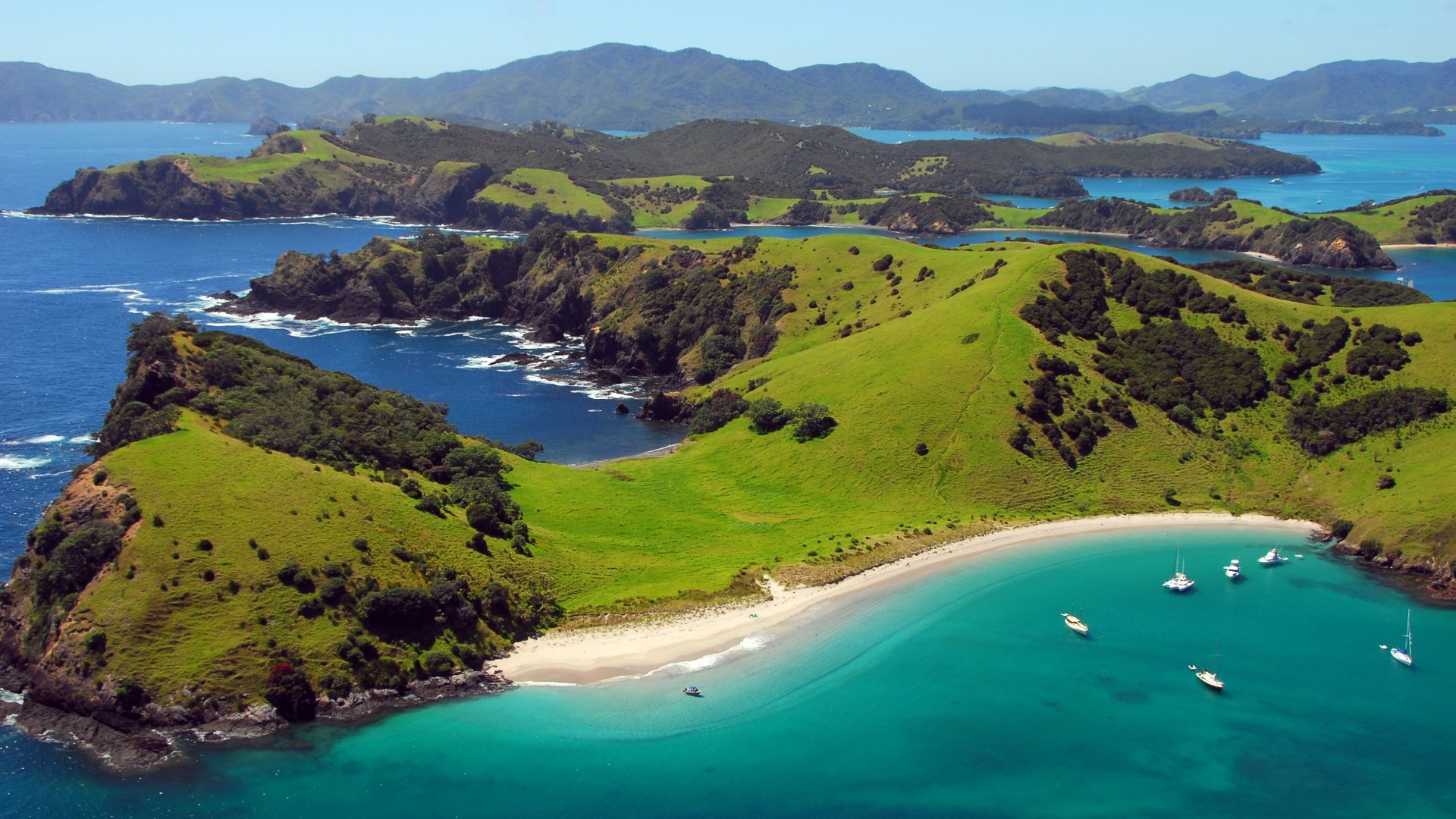Bay of Islands Is a Tropical Paradise in New Zealand | Goway