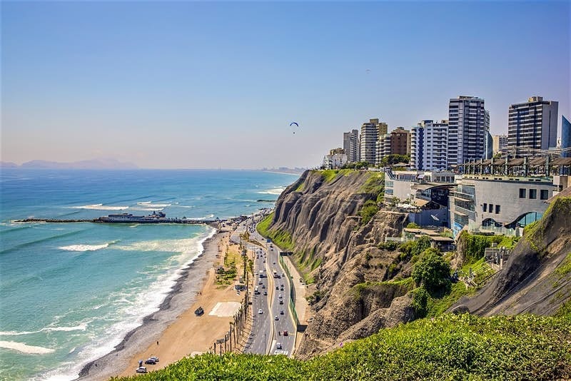 https://images.myguide-cdn.com/peru/companies/miraflores-beach/large/miraflores-beach-630836.jpg