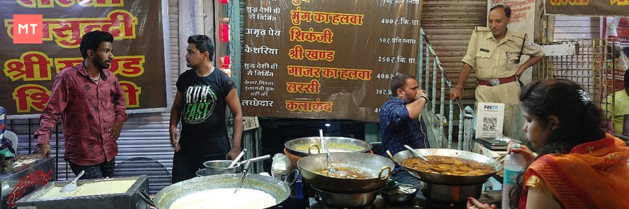 Exploring the Delectable Delights of Indore Street Food