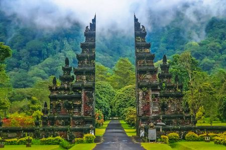 Explore Bali with the Best Bali Tour Packages