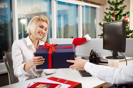 Corporate Gifts for Clients: Thoughtful Ideas to Strengthen Business Relationships