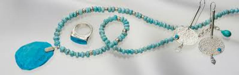 Which Turquoise Jewelry Piece Is the Perfect Birthday Gift for Her?