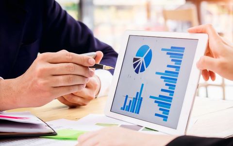 How Equipment Rental Software Improves Customer Service