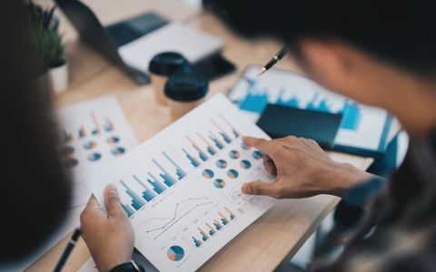 How Trading Software Helps in Risk Management