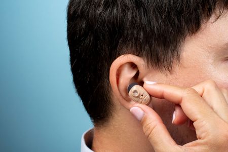 Best Hearing Aids in Pakistan: Top Brands, Features