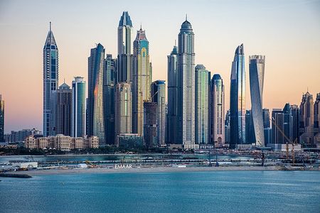 Top 5 Must-Visit Attractions in Dubai for First-Time Visitors