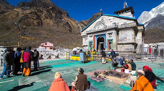 Journey to Kedarnath: A Spiritual Trek Through the Himalayas