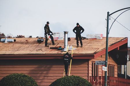 How Do You Find Emergency Flat Roof Repair Services Long Island?
