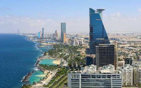 Exploring Saudi Arabia: A Guide to Top Attractions and Travel Tips