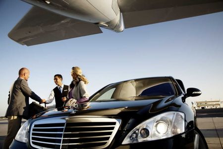 Travel Like Royalty – Premium Limo Service to and from Teterboro Airport with NYC Luxor Limo