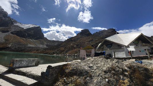 Hemkund Sahib | Best Time, Temperature, Distance & More