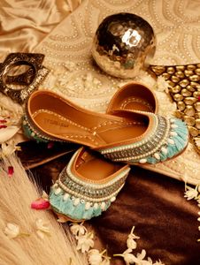 Juttis with a Soul: Inside the World of Gulbhahar Artisans