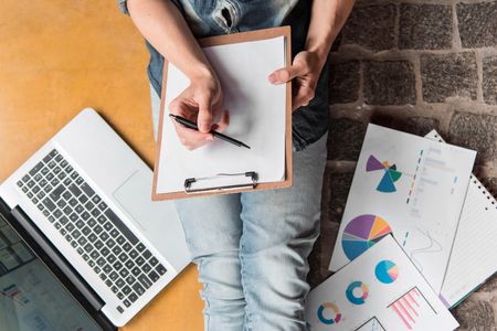 How to Structure a University Essay in the UK