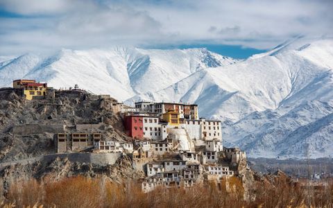 Top 10 Breathtaking Spots to Visit in Leh and Ladakh