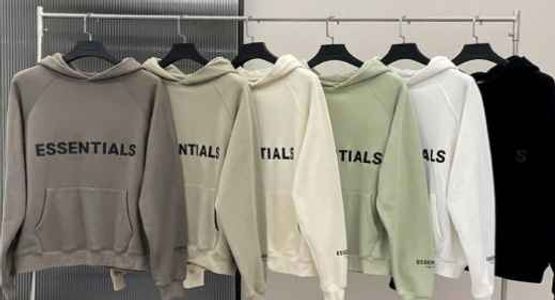 When Streetwear Hits a High Note of Minimalist Grammar
