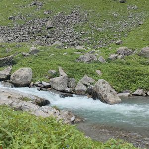 Hampta Pass’s Tightest Spot: Tales from the Treacherous Valley Trail