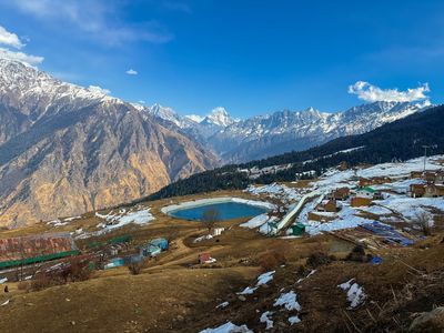 Auli, Uttarakhand: Your Complete Guide to Skiing, Best Time to Visit & Trip Budget