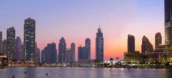 Backpacking in Dubai: Discovering a City of Contrasts on a Budget