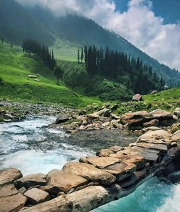 Can You Do Hampta Pass Without Prior Trekking Experience