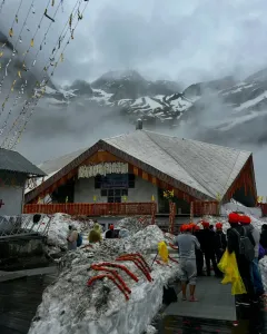 Complete Guide to Hemkund Sahib Trek: Route, Altitude, and Tips