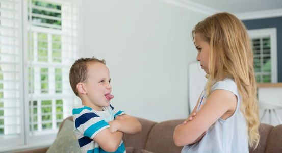 How Sibling Rivalry Shapes Feelings in Saudi Families
