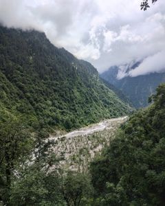 10 Mistakes First-Time Trekkers Make in Valley of Flowers