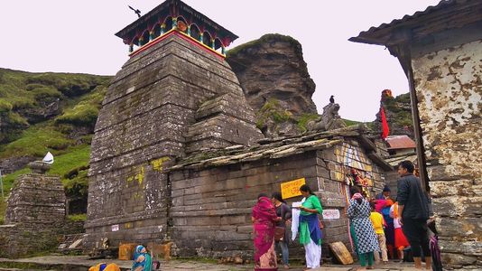 Tungnath Temple Guide | Trek, Height, Distance & Weather