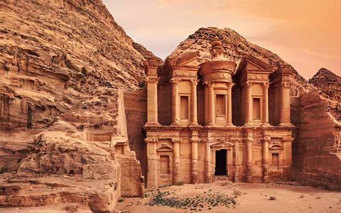 Discover Jordan’s Petra and Wadi Rum Over the Long Weekend