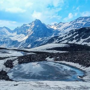 Top 5 Hidden Himalayan Trails Offering Unforgettable Views