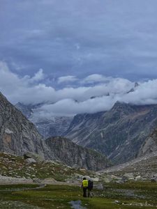 Over the Mountains: Top 10 High-Altitude Crossover Treks in India