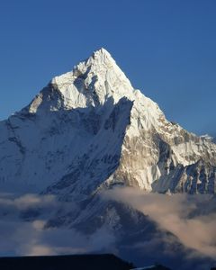 Epic Trails That Bring You Close to Mount Everest