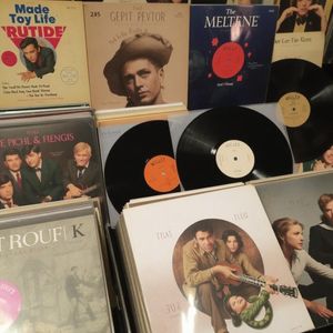 How to Appraise Rare Bollywood Vinyl Accurately