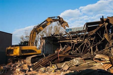 Expert Demolition Contractor in Edmonton Ensuring Safe and Reliable Demolition Services