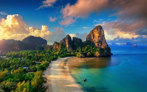 A Complete Travel Guide to Railay Beach Krabi