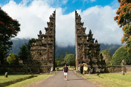 7 Secret Beaches in Bali That Even Locals Keep Hidden!