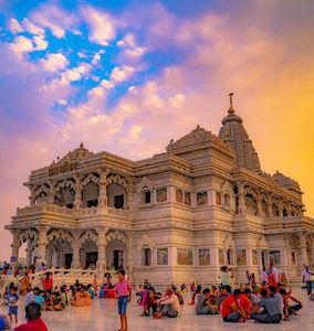 Mathura Vrindavan Tour 2025 – Divine experience in the city of Shri Krishna