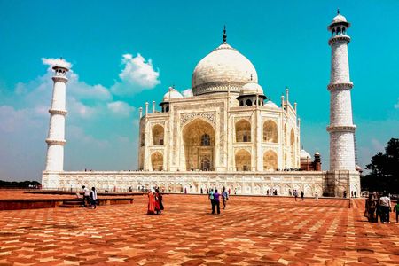 Traveling to India: A Complete Guide