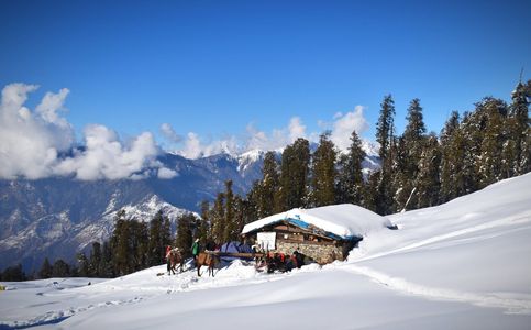 Famous Winter Treks in India That Every Traveler Must Experience