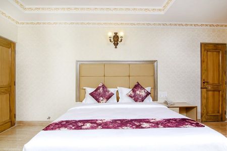 Best Hotel in Hazratganj Lucknow with Super Deluxe Rooms