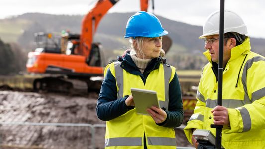 Top Benefits Of Partnering With A Certified Construction Equipment Dealer