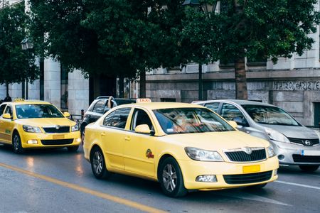 Why Choosing a Taxi in Frankston Makes Every Journey Easier