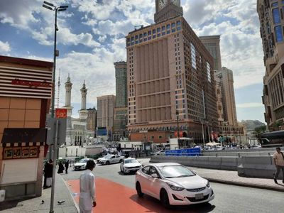 Finding the Best Umrah Taxi Cab for Your Journey