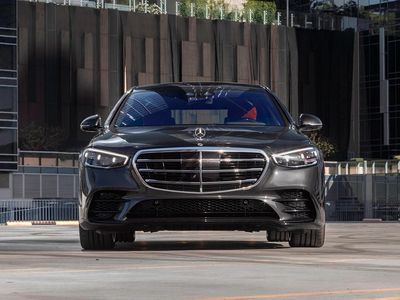 Limo Service NYC – Your Premium Ride Across New York with Famous Drive