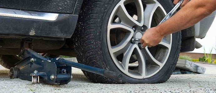 Quick Mobile Tyre Repair Abu Dhabi – Affordable & Professional Help