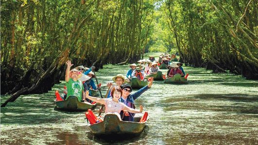 Riverside Wonders: Experience the Magic of the Mekong Delta