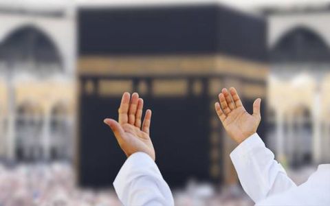 Cheapest Umrah Packages 2025 – Affordable Umrah by Air & Bus