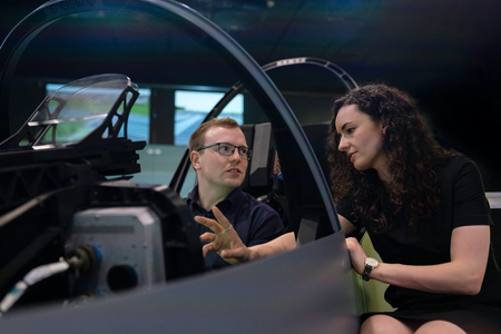 How Flight Simulators and Live Gaming Both Use Immersive Tech to Enhance Experience